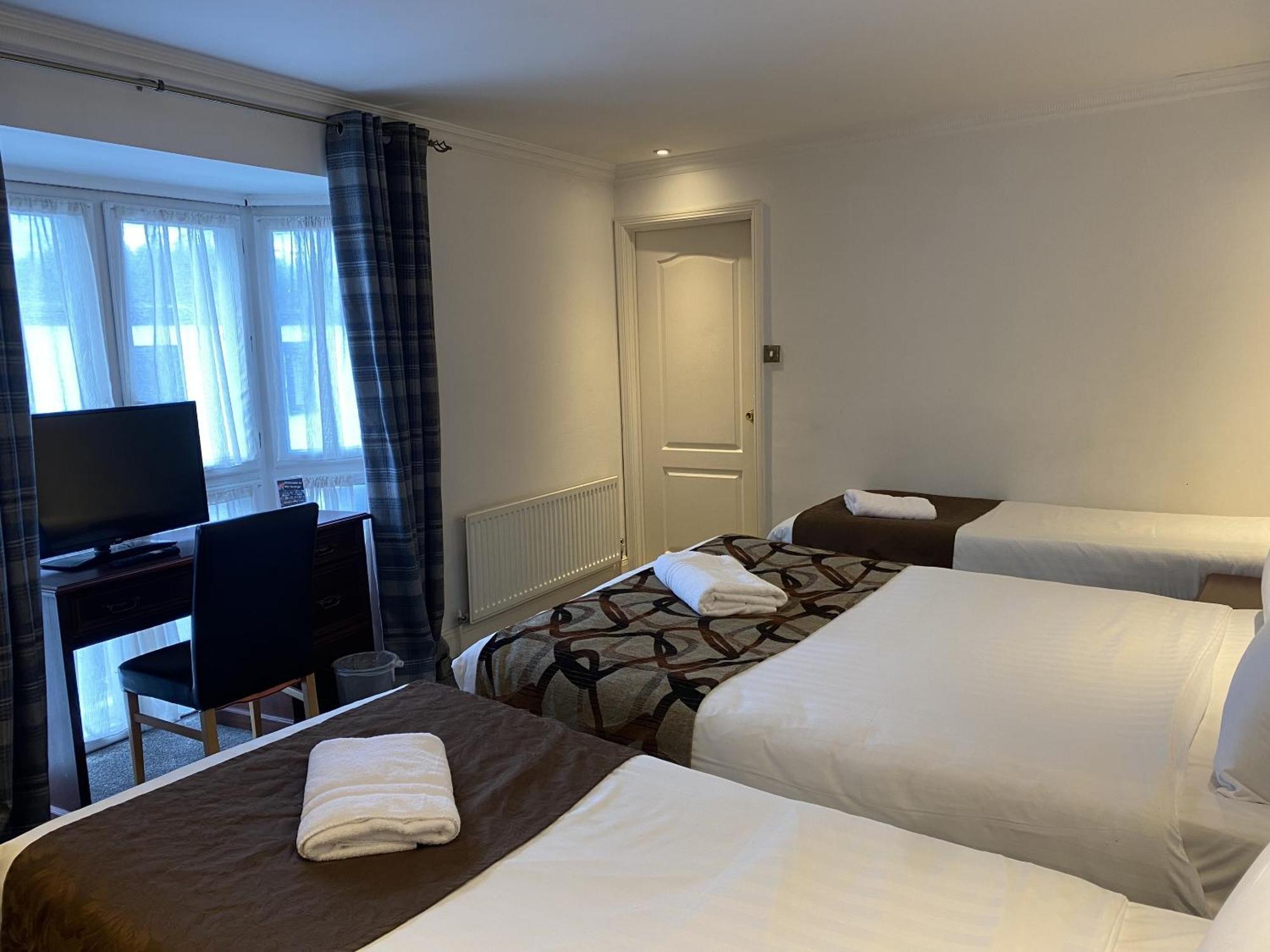 The George Hotel Pangbourne Esterno foto
