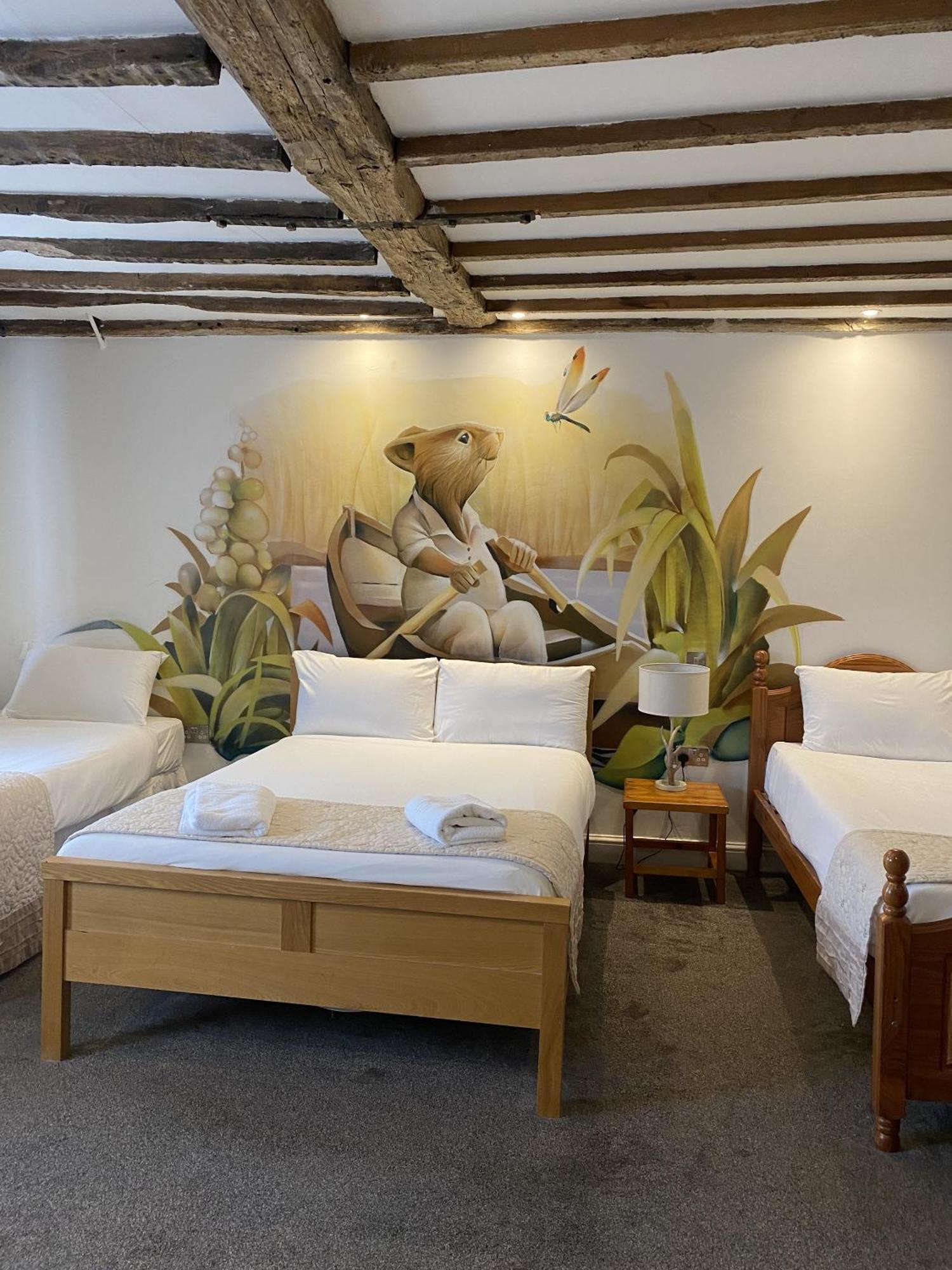 The George Hotel Pangbourne Esterno foto